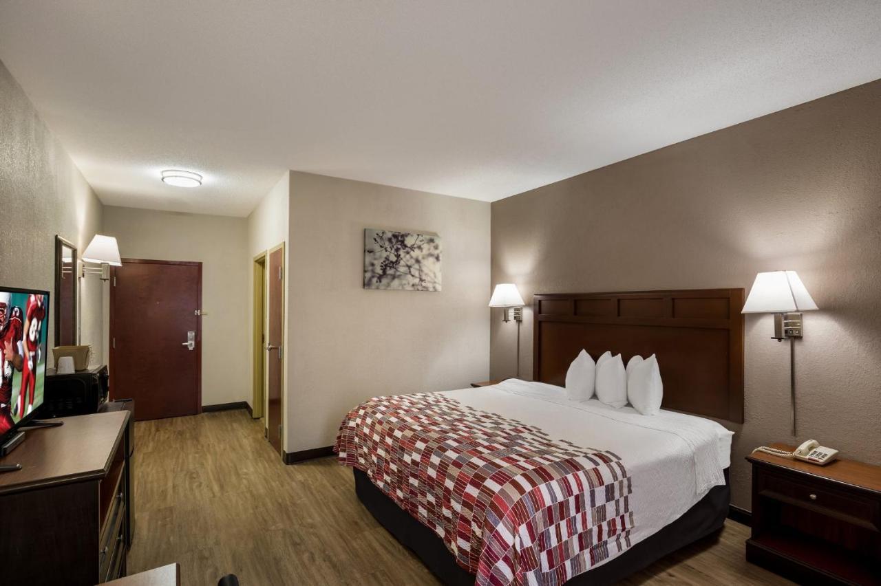 Red Roof Inn & Suites Bloomsburg - Mifflinville Bagian luar foto