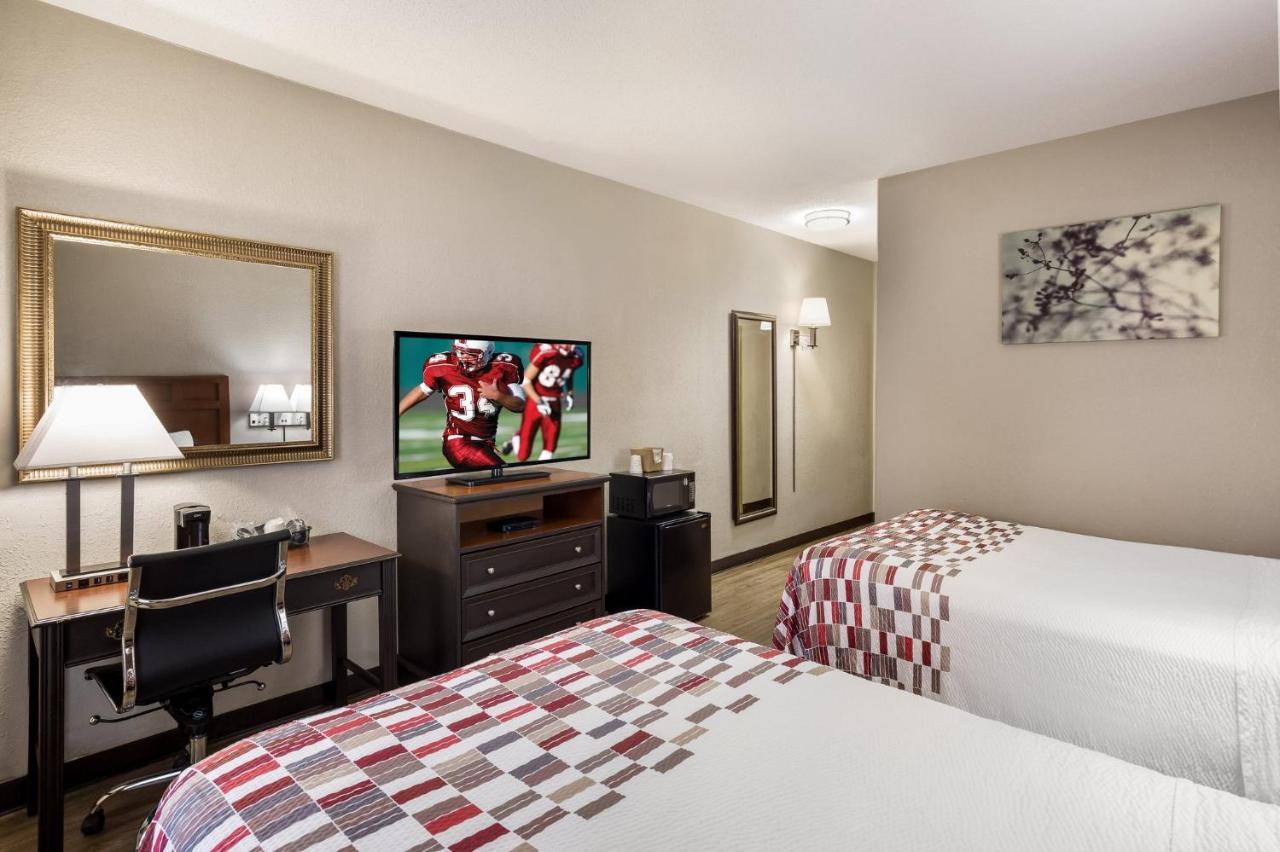 Red Roof Inn & Suites Bloomsburg - Mifflinville Bagian luar foto